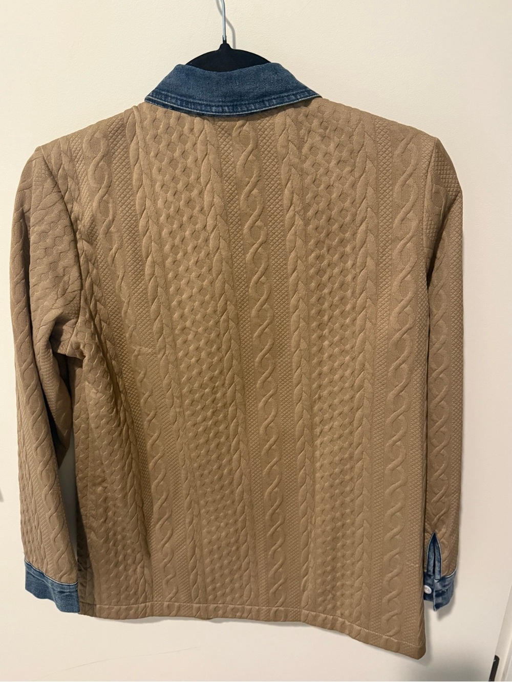 #235 ⭐️ DENIM TRIM CABLE KNIT - Picture 5 of 5